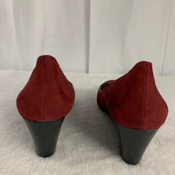 DKNYC Women's Bella Burgundy Suede Wedge Shoes Size 7.5 - Picture 4 of 8